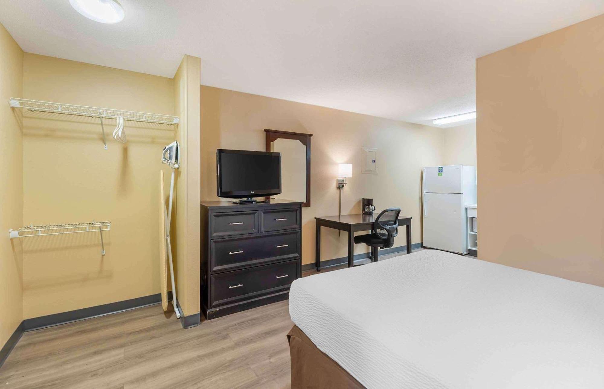 Extended Stay America Suites - St Louis - Westport - E Lackland Rd Мэриленд-Хайтс Экстерьер фото