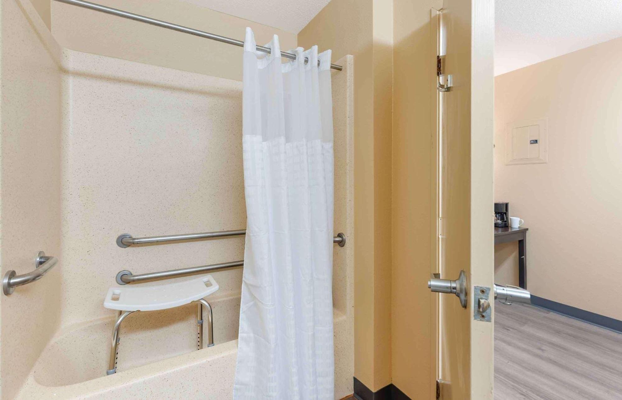 Extended Stay America Suites - St Louis - Westport - E Lackland Rd Мэриленд-Хайтс Экстерьер фото